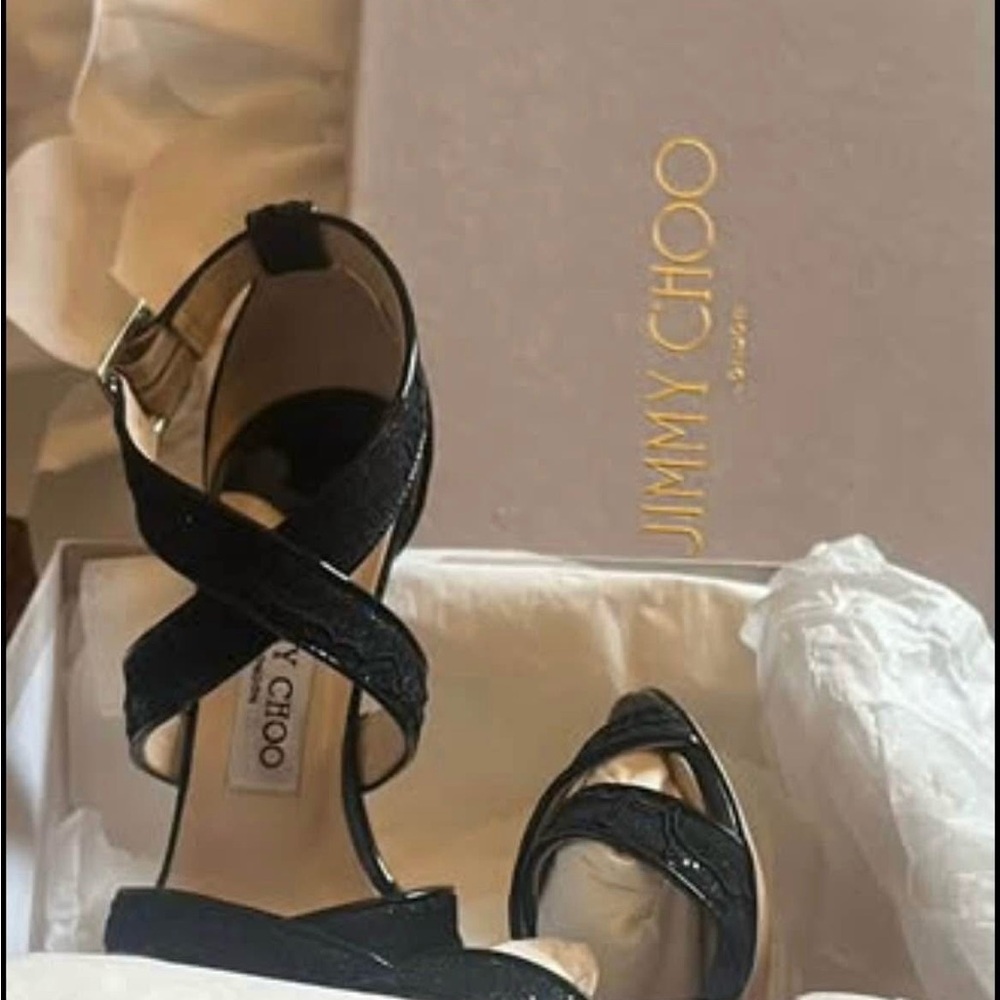 Jimmy Choo Black Heeled Shoes Elegant Design